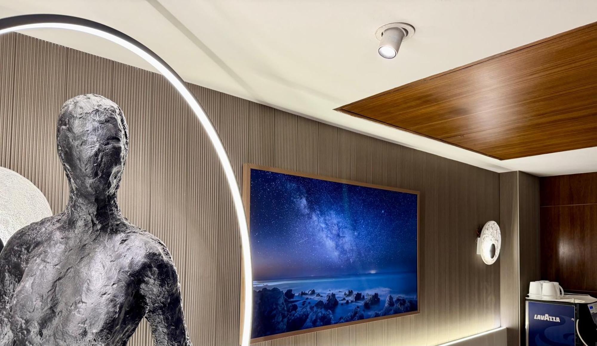 The Prime Delhi - An Award Winning 2025 Traveller's Choice 4* New Delhi